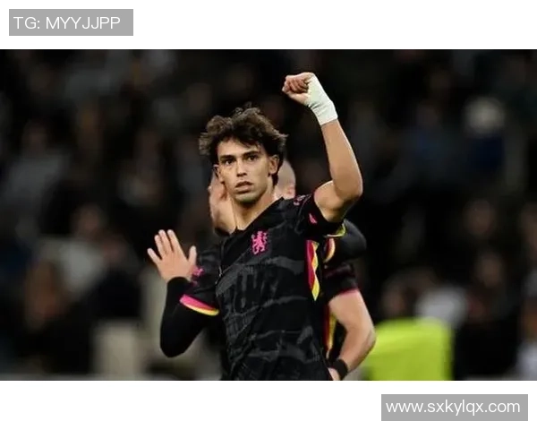 《逆转球星足球:从边缘到巅峰的传奇逆袭之路》 《逆转球星足球:从边缘到巅峰的传奇逆袭之路》