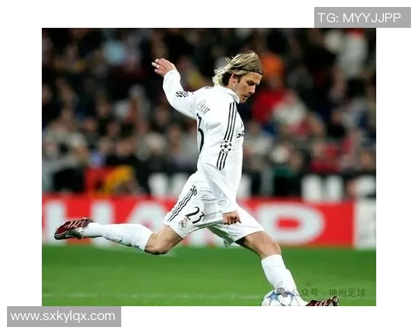 九十年代足球传奇球星回顾:从贝克汉姆到罗纳尔多的黄金时代 九十年代足球传奇球星回顾:从贝克汉姆到罗纳尔多的黄金时代