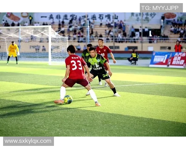 以布为名的足球明星盘点 这些球员如何在绿茵场上留下精彩足迹 以布为名的足球明星盘点 这些球员如何在绿茵场上留下精彩足迹